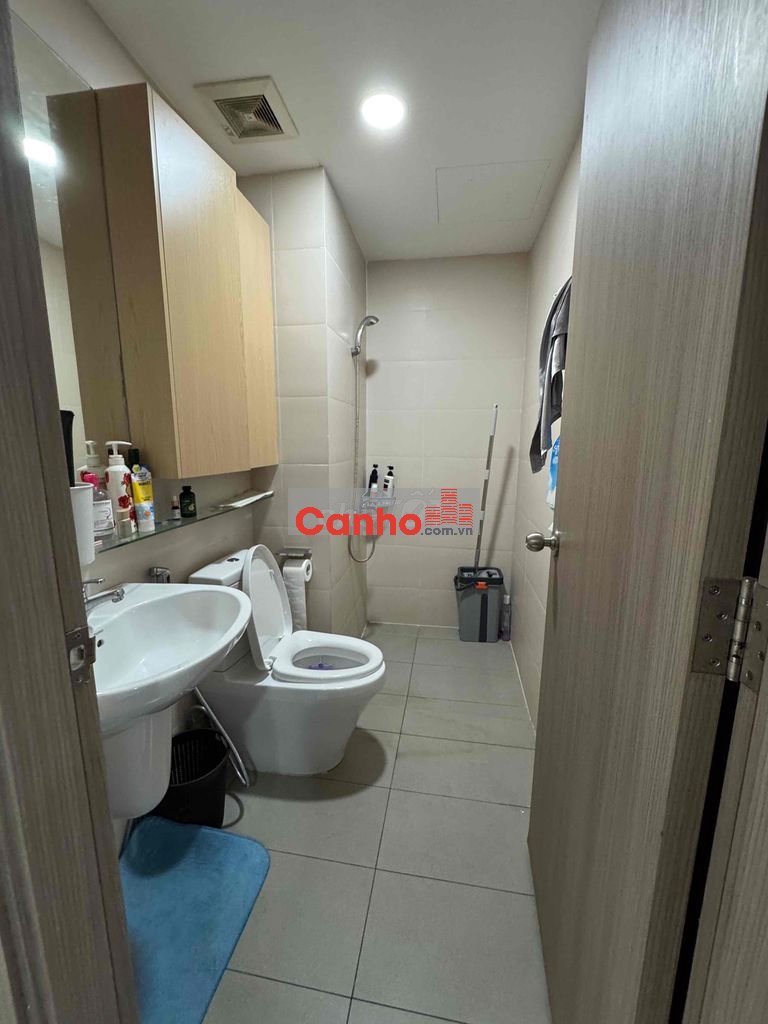 Bán CH 64 hoàng quốc Việt . Giá : 3.6 tỷ .