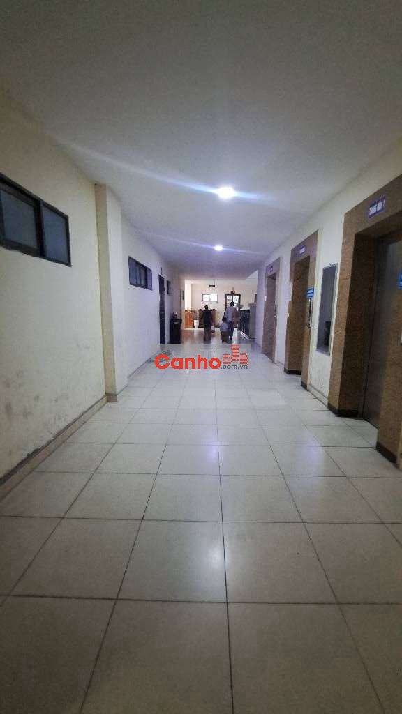 Giá hiếm hơn 4 tỷ chung cư 37 Ngõ 67 phố Đức Giang 67m2 - 2 phòng ngủ