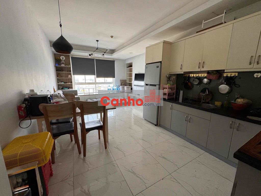 Bán gấp căn hộ Central Plaza, Tân Bình, 65m2 2PN-2WC có Sổ Hồng, NTCB