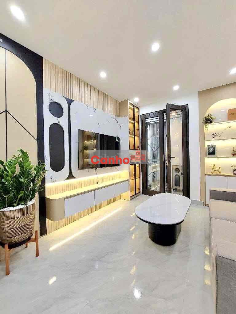 Bán Căn Hộ 70m, 2 Ngủ, 2 WC • Phố Thanh Nhàn. Full Nội Thất Ở Ngay