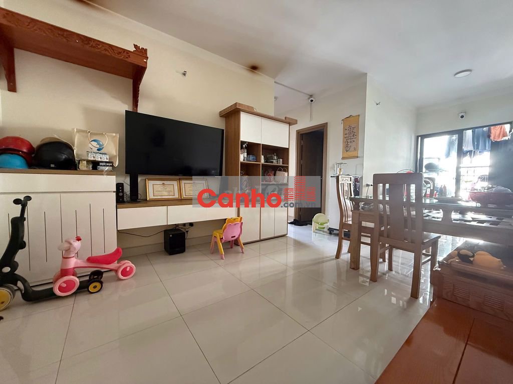 căn hộ 58 m2,2 phòng ngủ,nội thất đủ chung CC STown Phúc An, p. Dĩ an