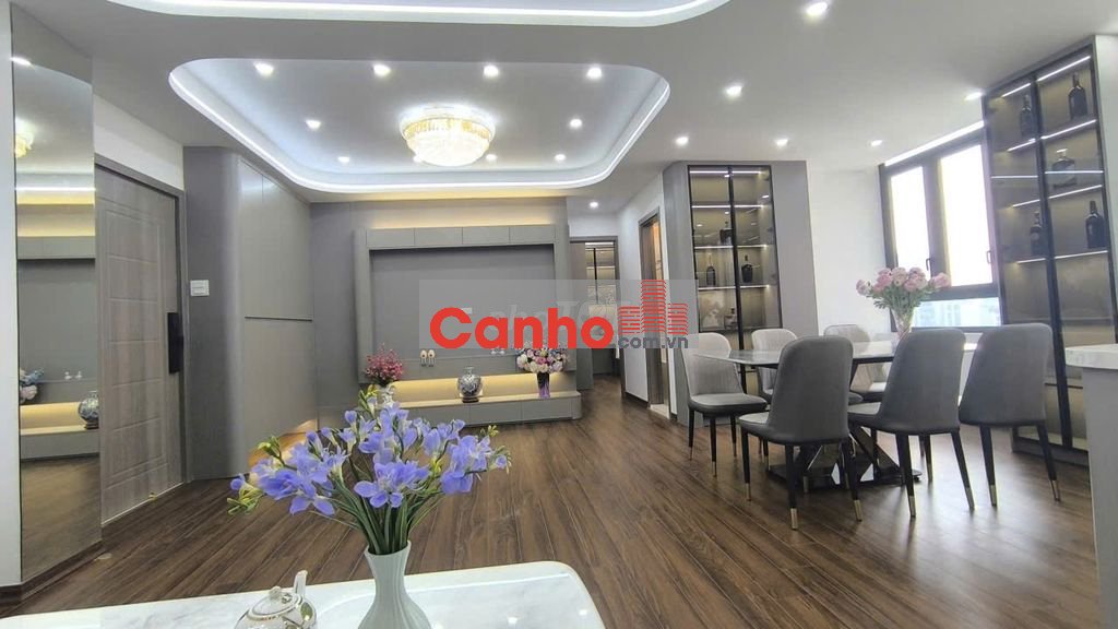 Chính chủ bán chung cư CT4-4 Mễ Trì Hạ, 120 m2, 4 PN, 2 vs nhà đẹp