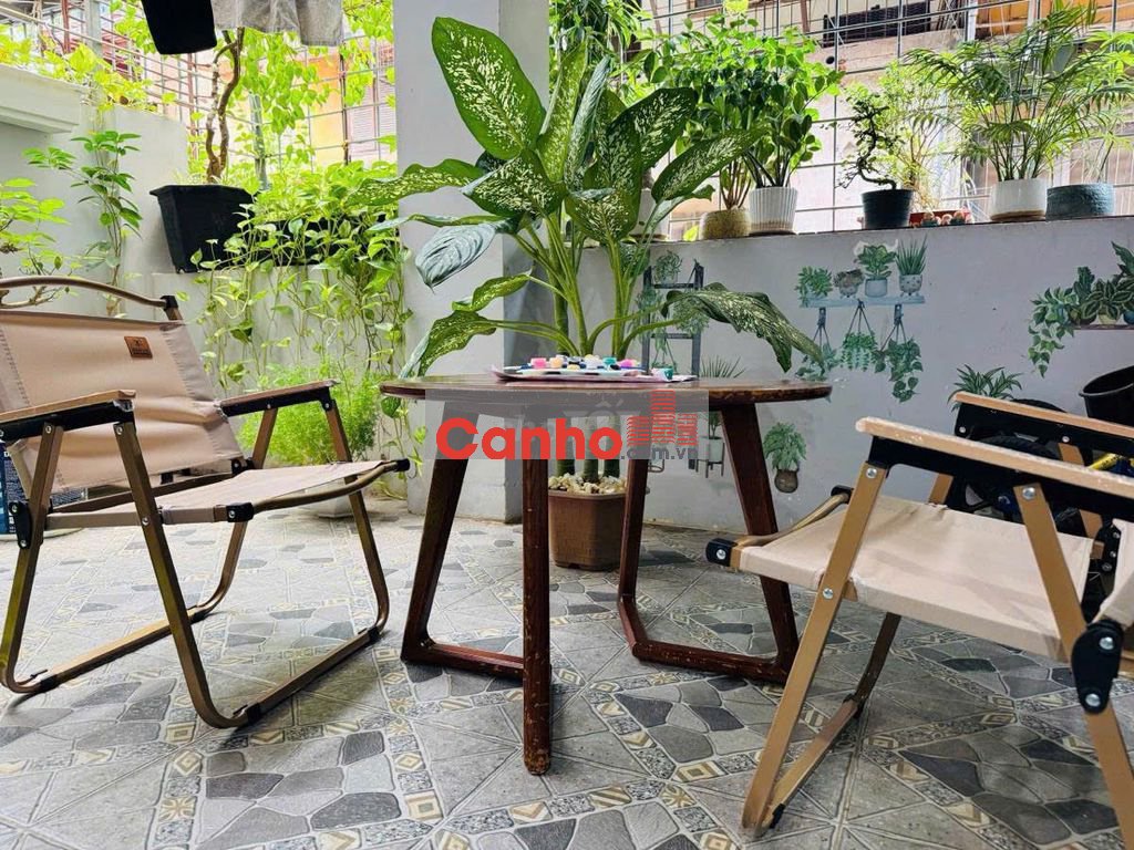 CHÍNH CHỦ BÁN GẤP: Nhà tập thể hiếm có sân vườn riêng, thiết kế sáng,