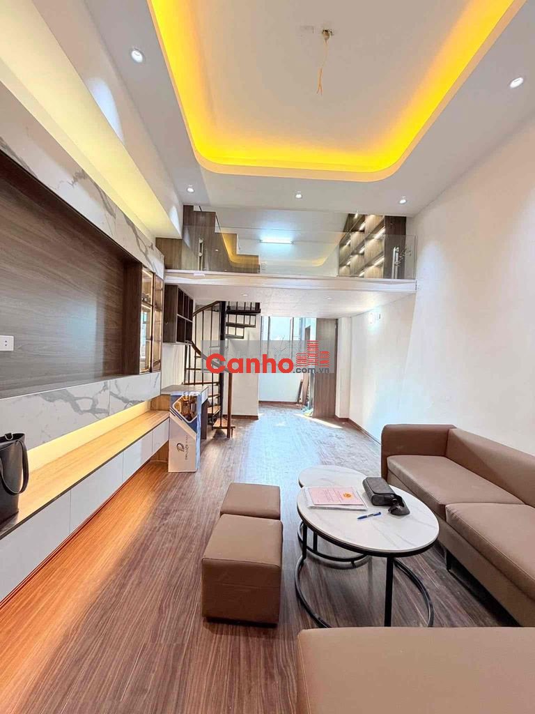 Bán nhà tập thể phố Lê Gia định nhà đẹp 2 thoáng sổ đỏ CC 2 PN 60m tần