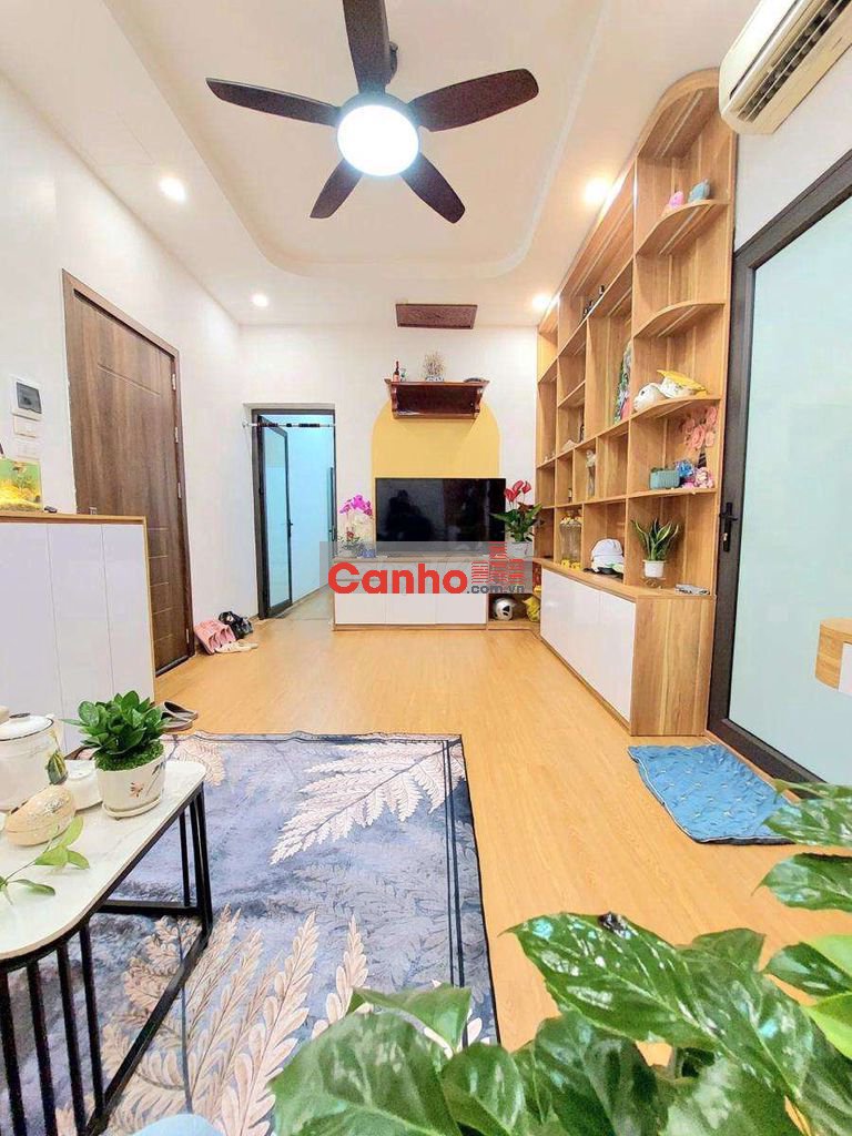 Tập thể Minh Khai-Hai Bà Trưng, Tầng 2, lô góc 65m², 2 ngủ ô tô đỗ cửa