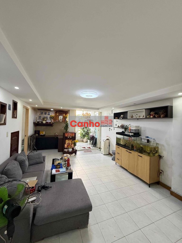 cần bán căn Penthouse 4PN chung cư Mỹ Thuận