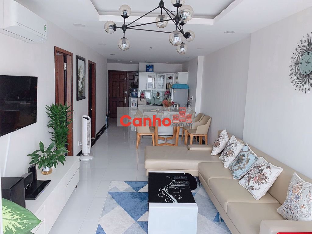 Bán gấp căn hộ Giai Việt 82m2 2Phòng 2WC Đầy Đủ Nội Thất 4Tỷ35 Sổ Hồng