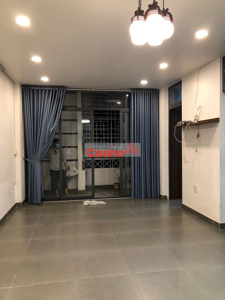 Gia đình bán gấp CH Lý Thường Kiệt Q11 - 50m2, 2PN - Giá : 2.75 tỷ,KMG