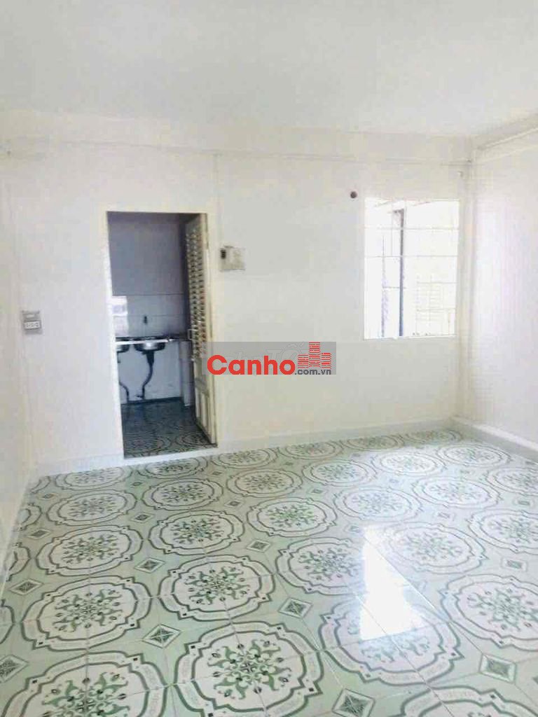 căn hộ lầu 1- đường Phạm Vấn