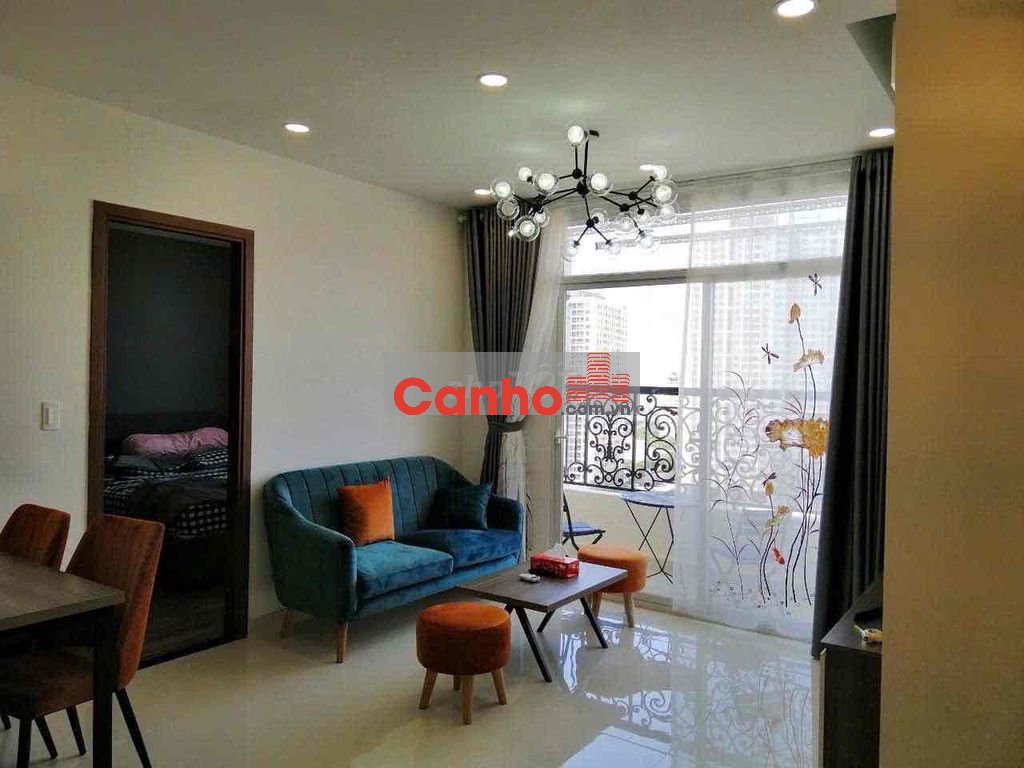 Căn hộ 2PN 2WC 71m2 đầy đủ nội thất Bến Vân Đồn