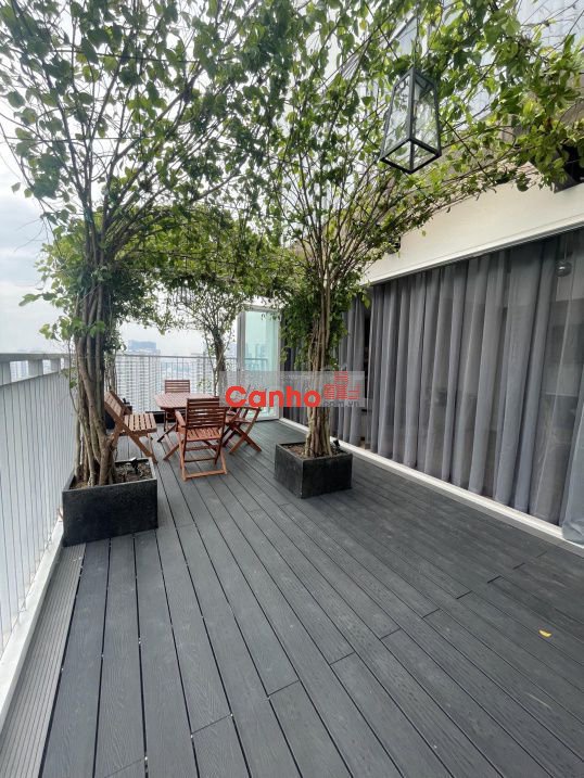 Duplex 02 tầng, sân vườn riêng 37m2, nội thất cao cấp, sổ hồng sẵn