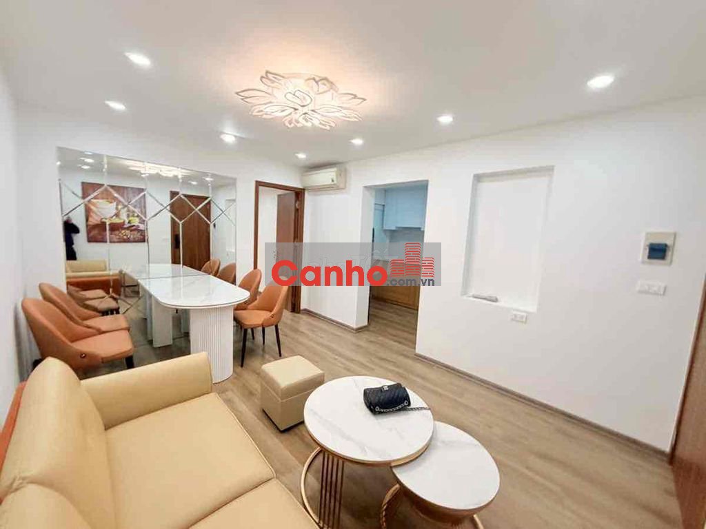 Tôn đức Thắng 80 m2 ô tô đỗ tập thể rất đẹp tầng 3 thoáng trước sau