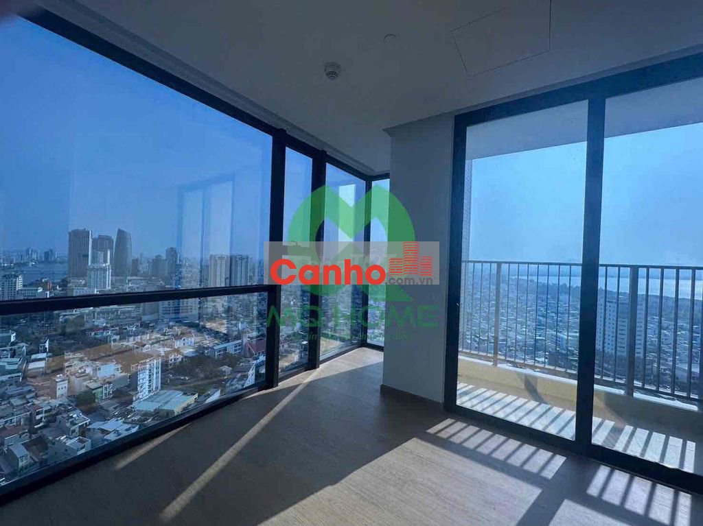 Cần tiền bán gấp căn góc 2 phòng ngủ Tower, sẵn sổ hồng view pháo hoa