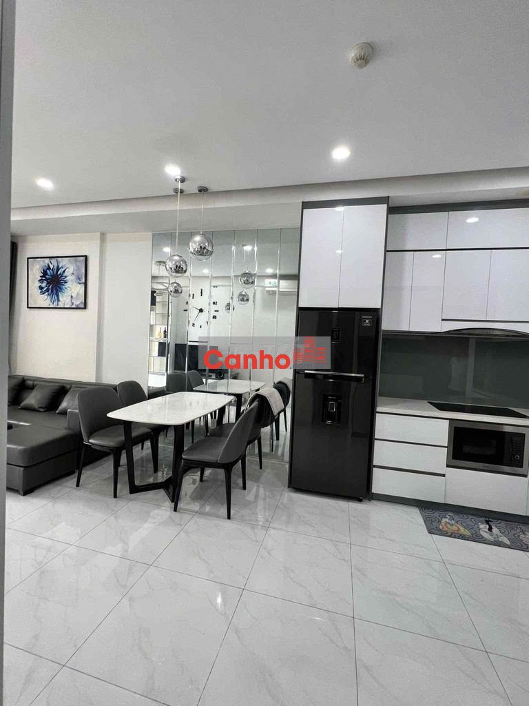 bán CH Richstar 2PN2WC tầng trung view thoáng.