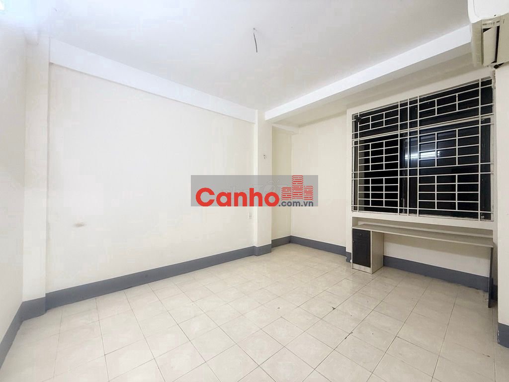 Căn hộ cc Lý Thường Kiệt 50m2( có thang máy )nhà mới tiện ở luôn