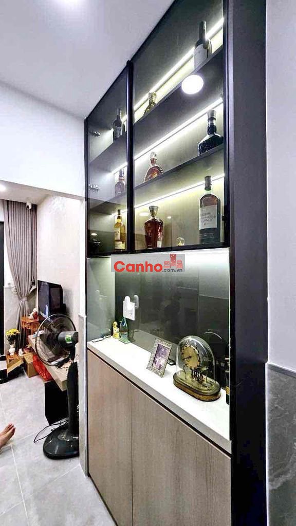 Căn hộ lầu 1 Tân Hàng trung tâm Q5 - 2PN