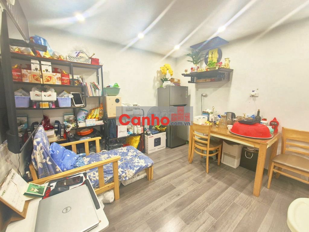 Bán căn hộ tập thể Nghĩa Tân Cầu Giấy tầng 2, nhà 2 ngủ, sổ riêng,