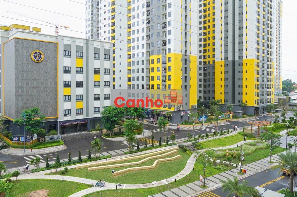 Mình cần bán căn 2PN2WC ở liền view xéo đường Thống Nhất tầng cao