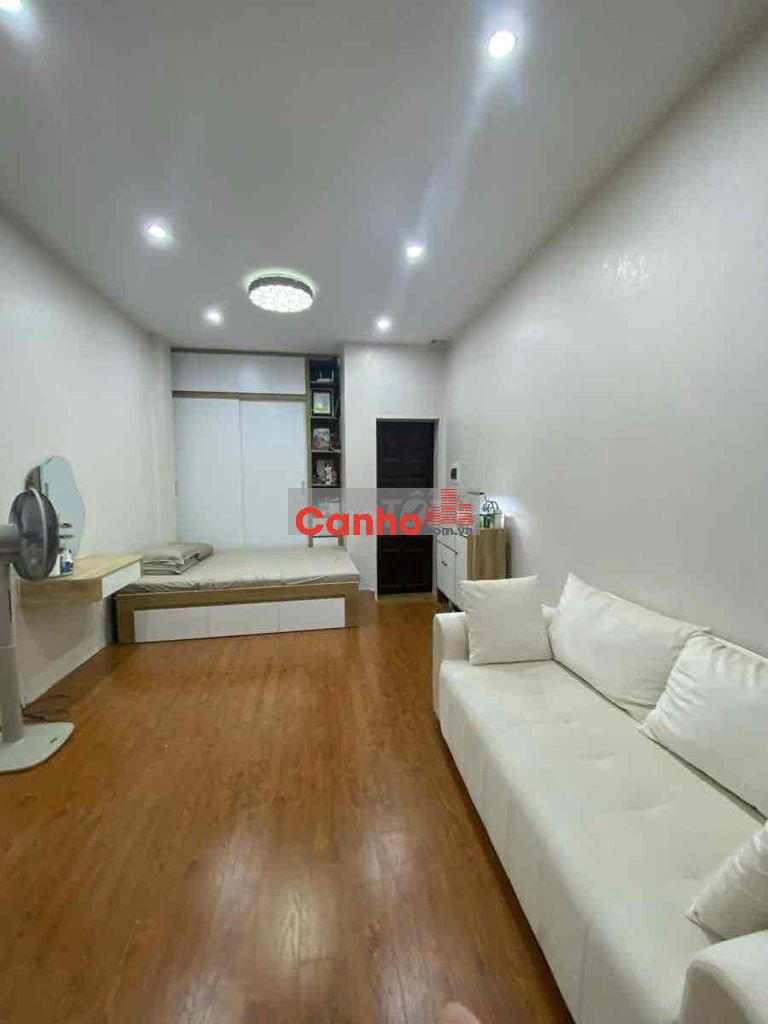 TT LÒ ĐÚC - Ô TÔ ĐỖ - THOÁNG SÁNG - TẦNG 2 - GẦN PHỐ - FULL ĐỒ Ở NGAY