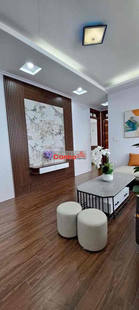 Bán CCMN 2n2wc Mặt Phố View Hồ - Sau Royal City