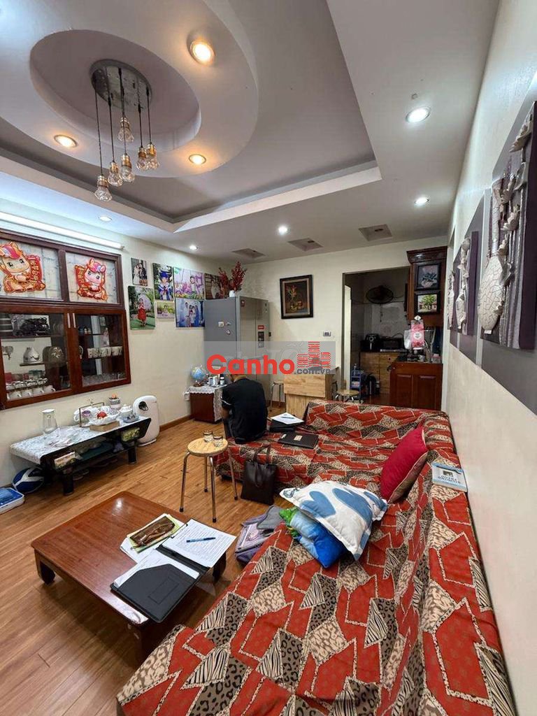 3.8 tỷ Chung cư Đền Lừ, lô góc sổ đỏ 60m 2PN thang máy tầngcao viewđẹp