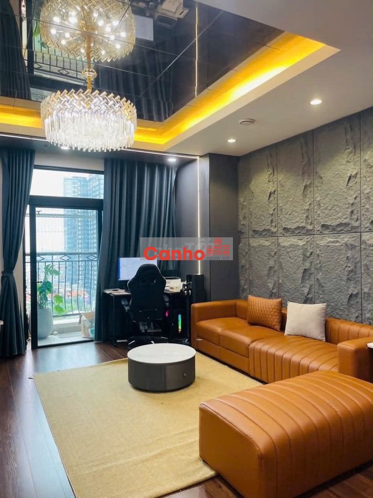 HOT HIT ROYAL CITY CÓ 1 KHÔNG 2