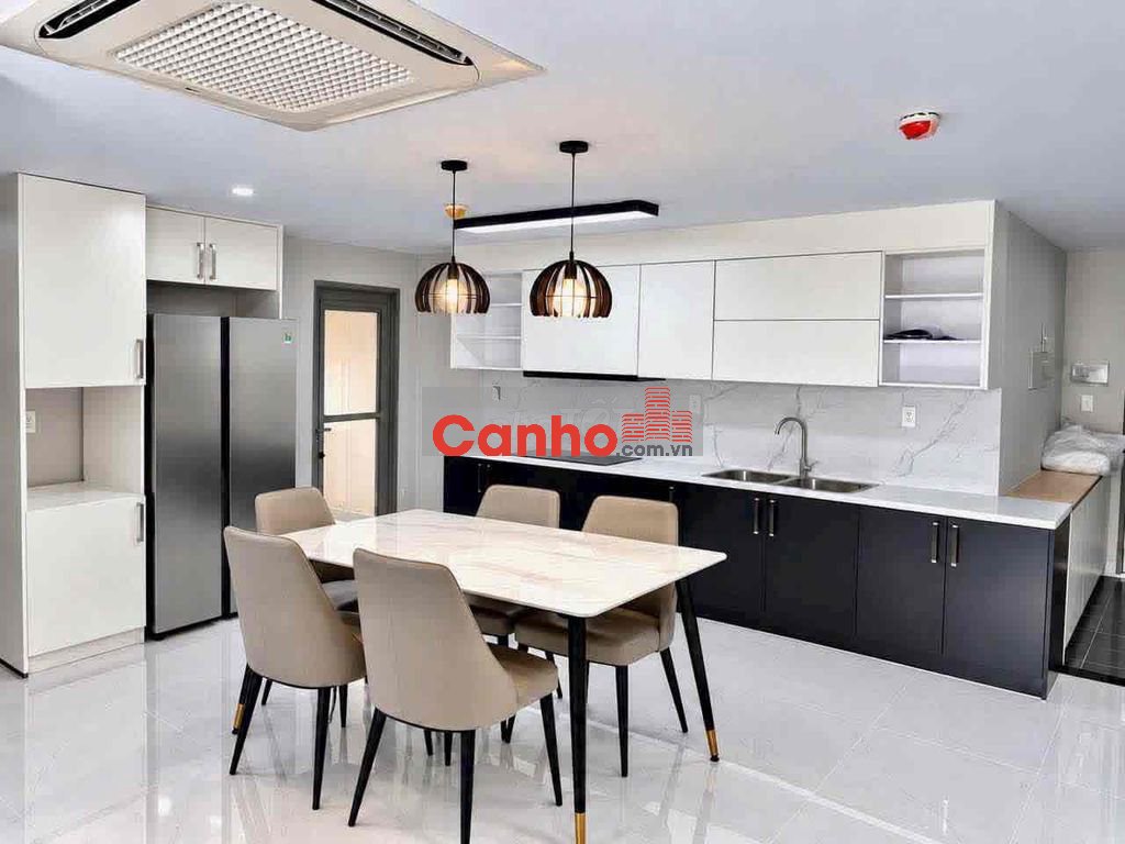 Bán CC Saigon South Nhà Bè (Kế bên Q7) 3pn full nội thất, giá tốt nhât