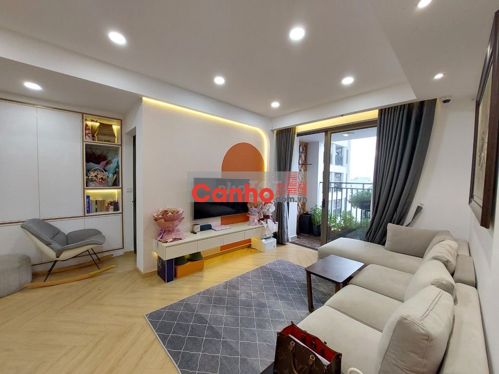 Chủ đi định cư, bán CH 74m2 Botanica Premier - kề sân bay, Giá 5,8 tỷ