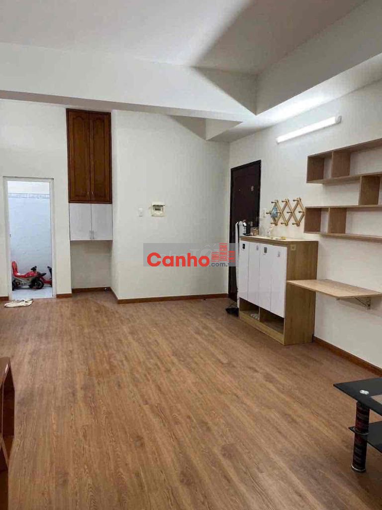 Căn hộ 1 phòng ngủ 50m2 chung cư Vạn Đô