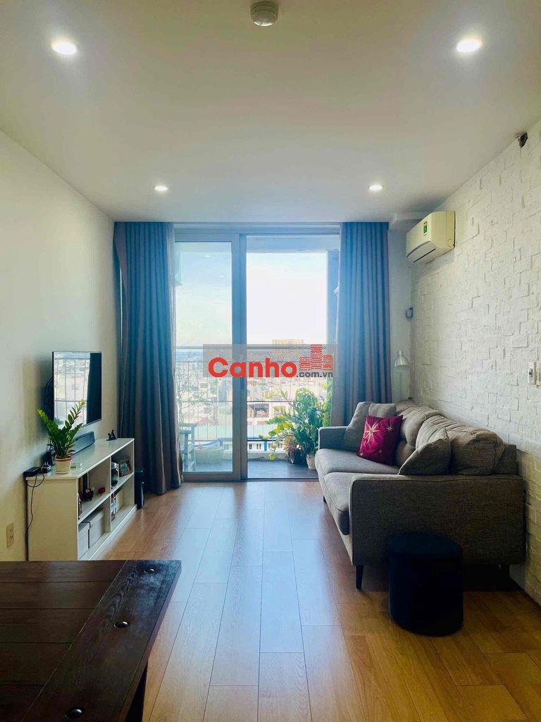 Căn hộ 2PN hướng Đông view biển tầng cao