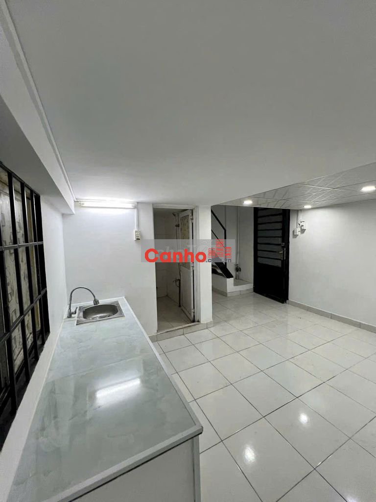 Rẻ tụt quần. Sài Gòn Nghèo cũng đủ tiền mua: 410 triệu