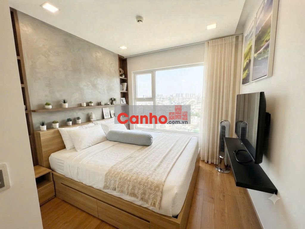 BÁN GẤP CĂN HỘ 3PN-3WC C/C ORIENTAL PLAZA,685 ÂU CƠ