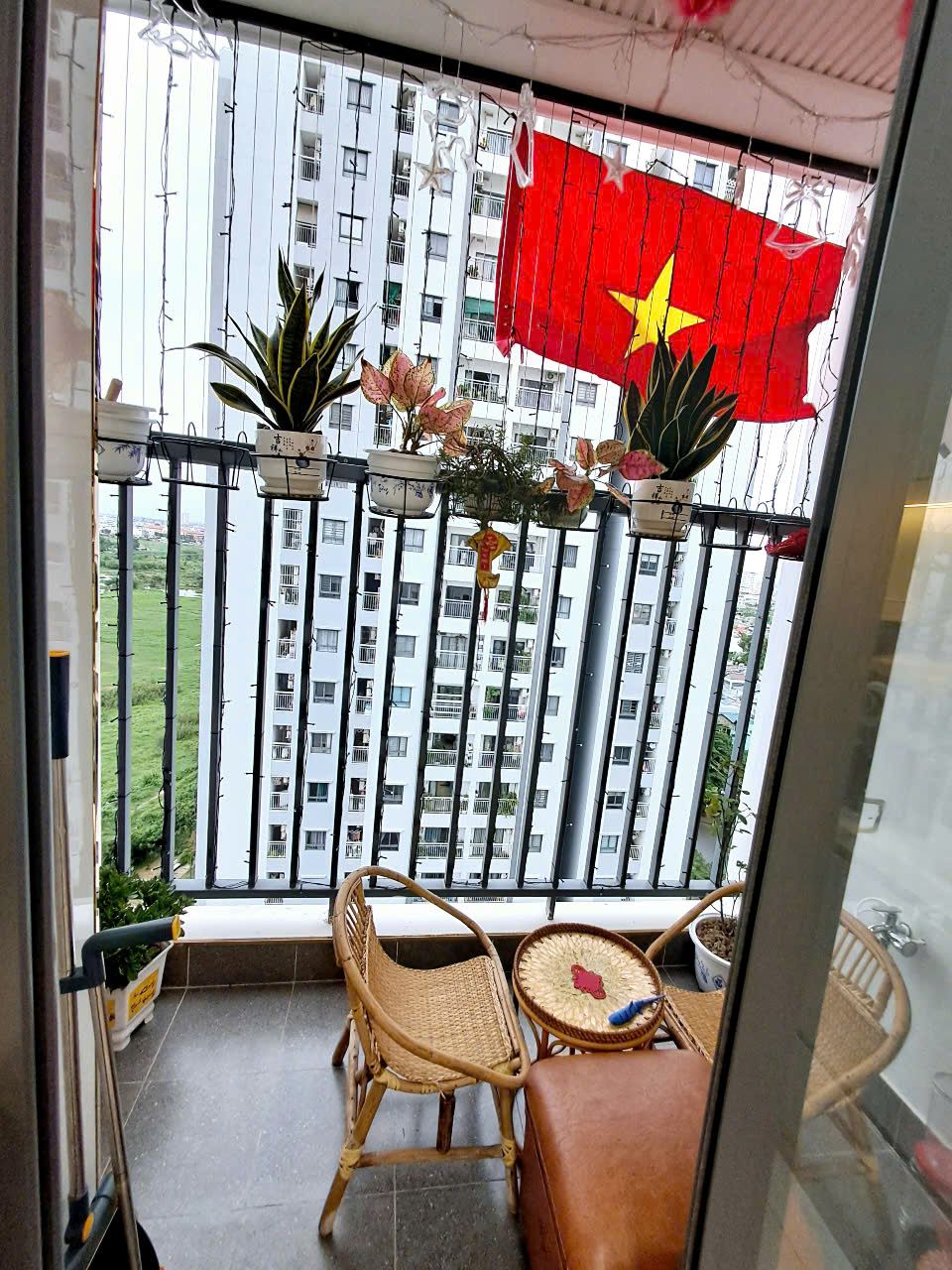 BÁN GẤP CĂN HỘ STOWN THAM LƯƠNG FULL NỘI THẤT CAO CẤP CHỦ NHÀ CẦN TIỀN