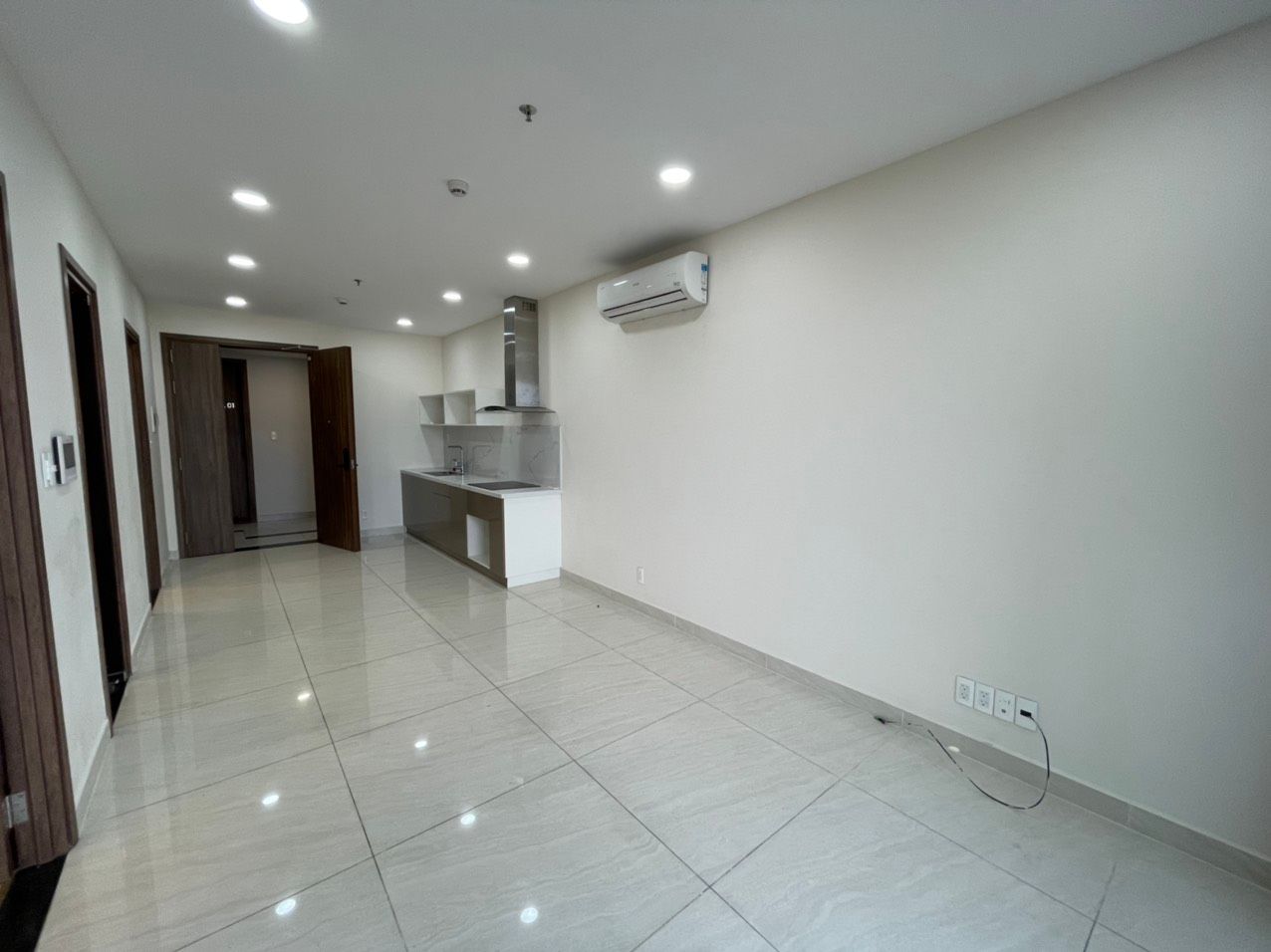 🌆Bán căn hộ Park Legend 2Pn.2Wc Full Nội Thất, Siêu Tốt #5.75 Tỷ Tel 0942811343 Tony Xem Nhà Ngay
