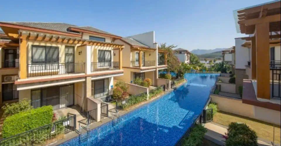 Nhà phố biển "Sông Town" - Chiết khấu cũ 25,8% và 50 triệu trừ thẳng vào giá sau chiết khấu