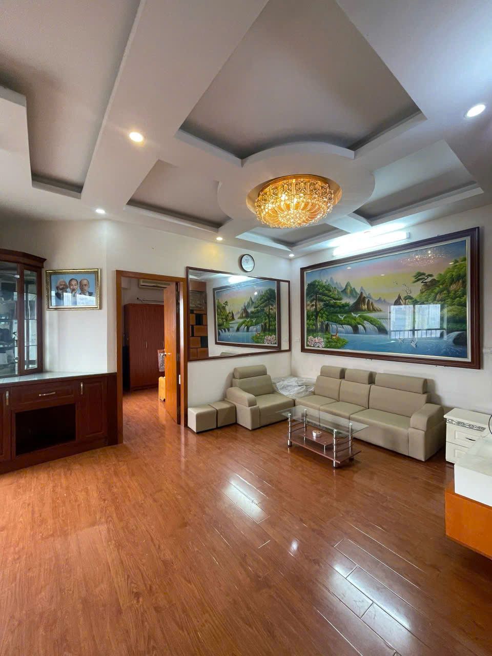 cho thuê chung cư 71 nguyễn chí thanh, 75m, 2 phòng ngủ, đủ đồ