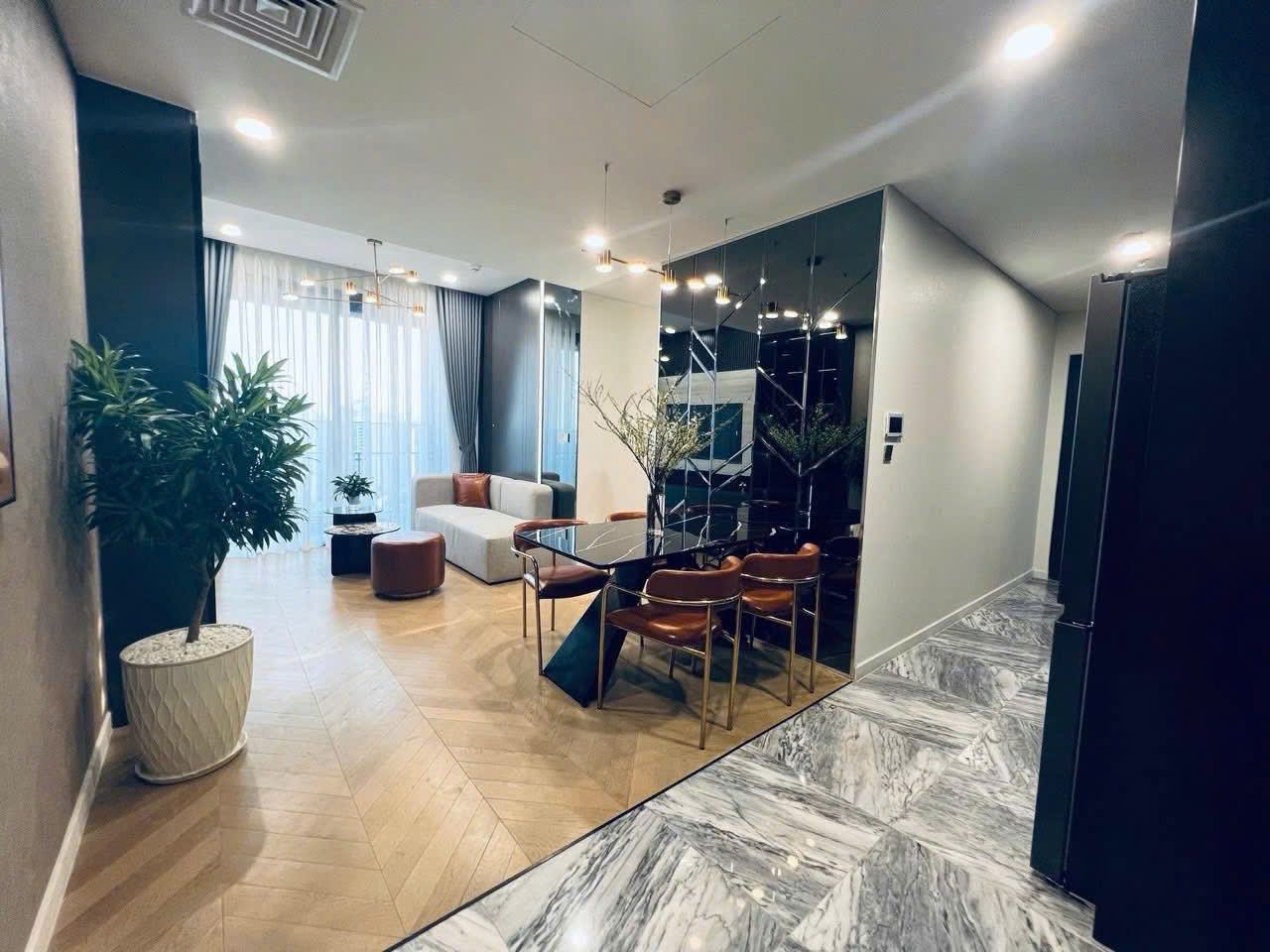 Only 1 căn hộ căn góc 2PN Lumiere Riverside Thảo Điền view hồ bơi giá 9,xx bao phí