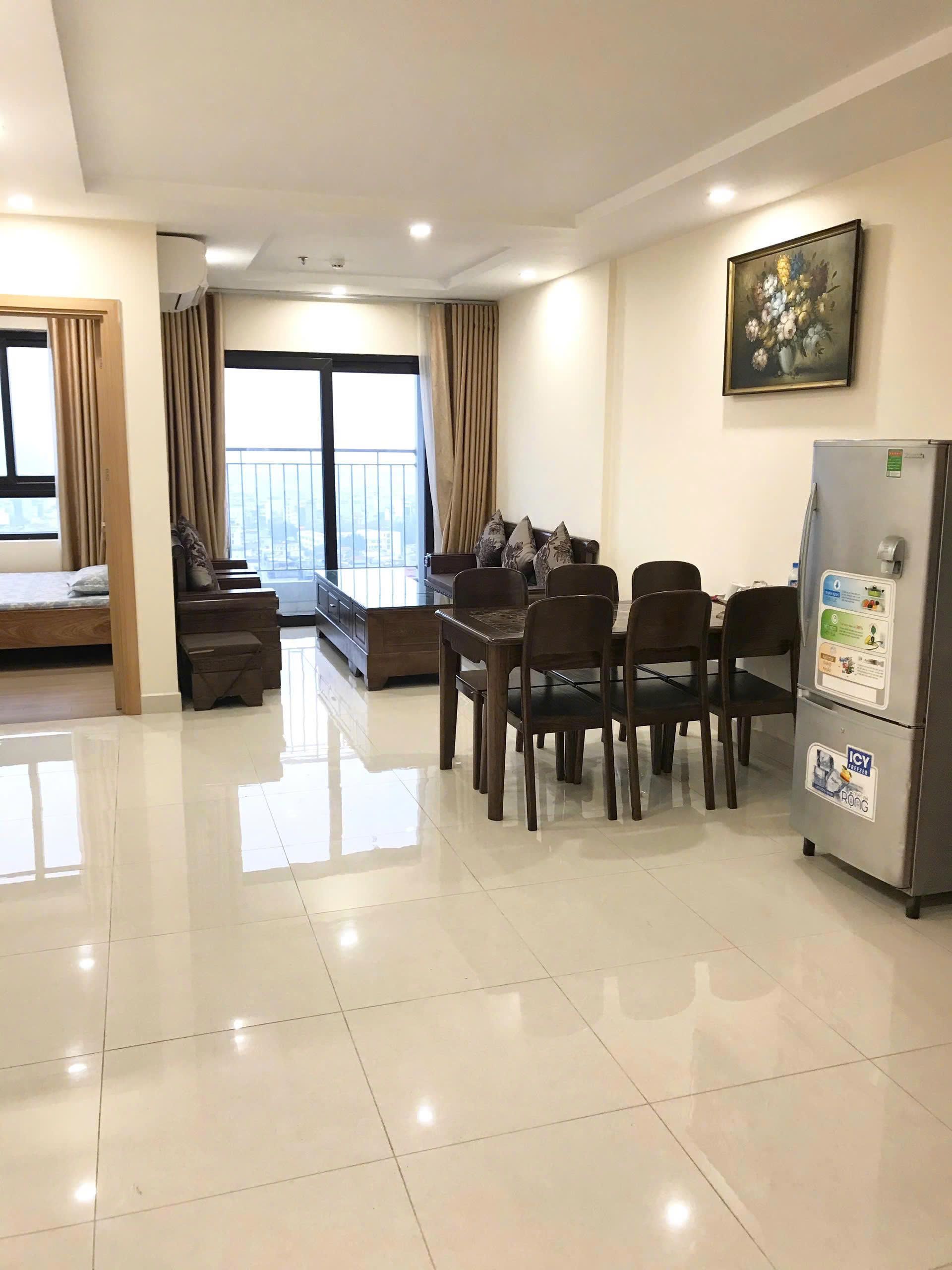 cho thuê chung cư Liễu Giai Tower - 74m, 2 phòng ngủ, đủ đồ