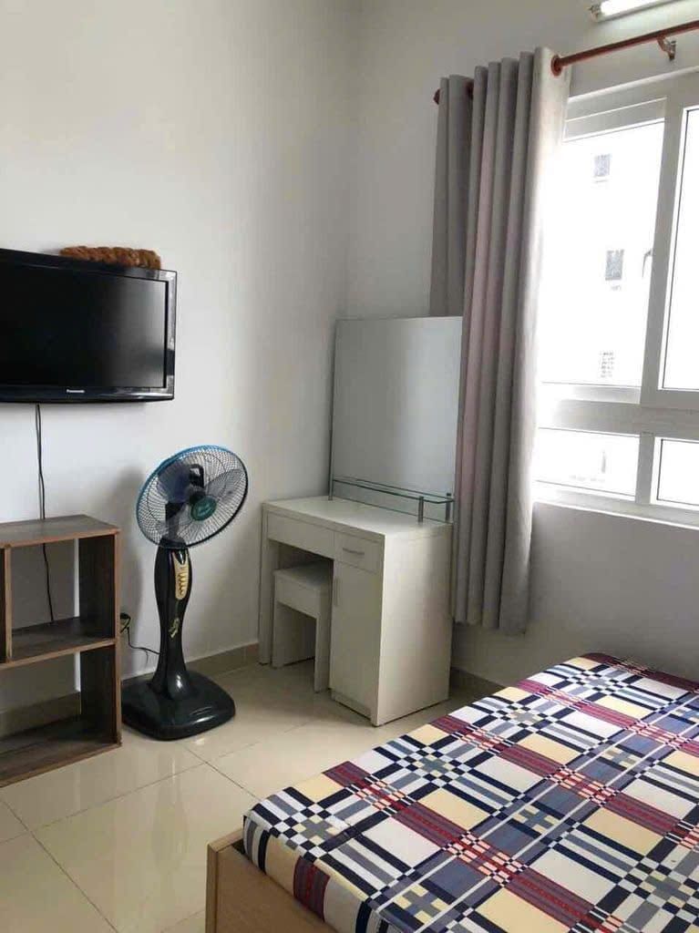 Cho thuê căn hộ tòa C7 Giảng Võ, Ba Đình, 80m2 3 ngủ, đủ đồ, giá chỉ 14.5 tr/tháng. LH 0945 894 ***