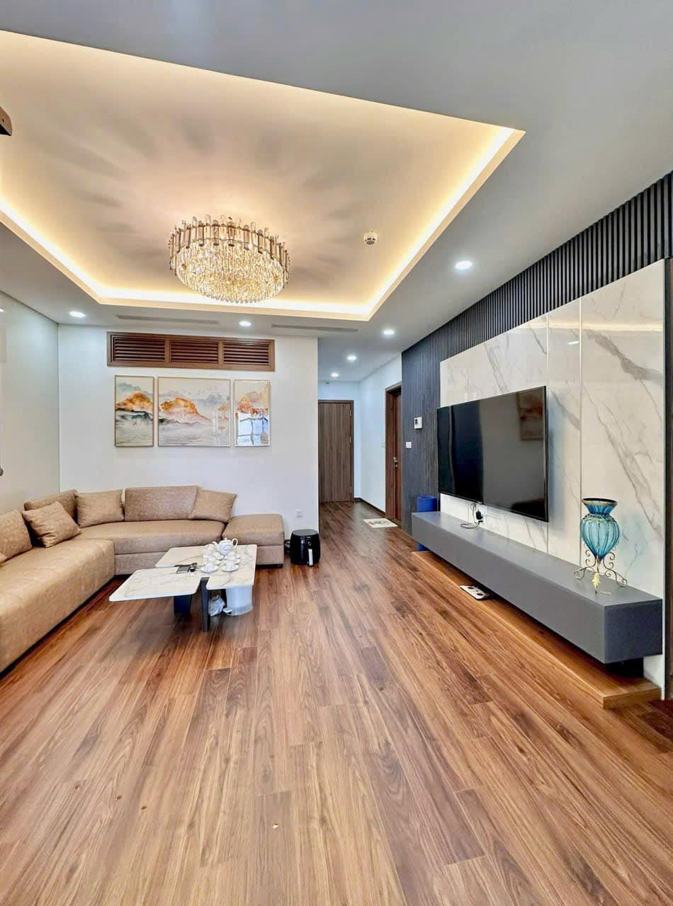 Bán chung cư No17 - 3 Sài Đồng, Long Biên - 111m2 full nội thất xịn sẵn sổ hồng lâu dài 5.5 tỷ (TL)