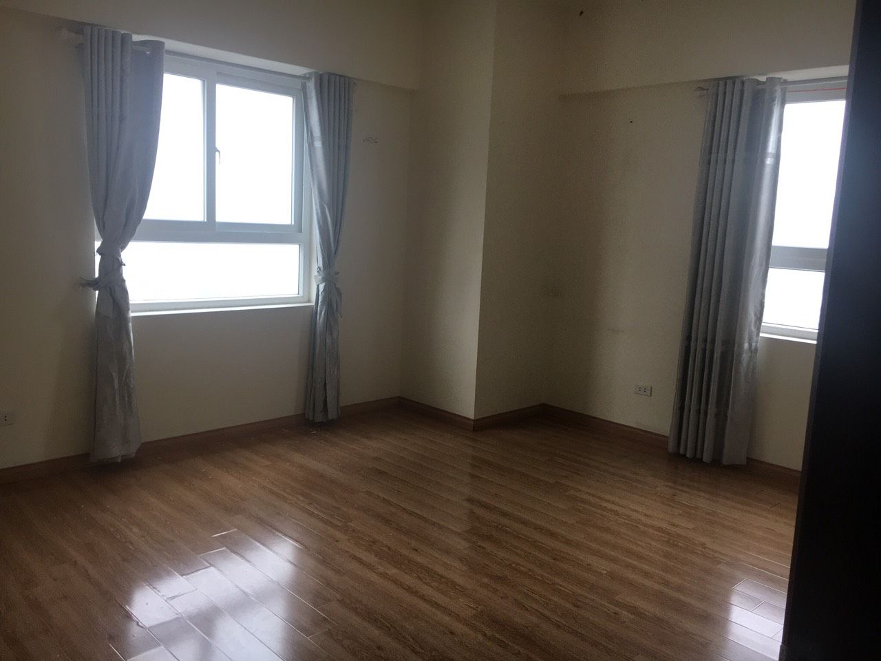 Trực tiếp CĐT cho thuê các căn 27 Thái Thịnh, 1PN, giá từ 12 triệu. LH 0971 342 ***