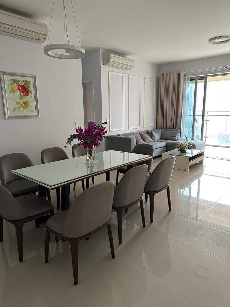 Tin chuẩn 100% - Nắm full giỏ hàng căn 3PN nội thất cao cấp , view lung linh tại Estella Heights