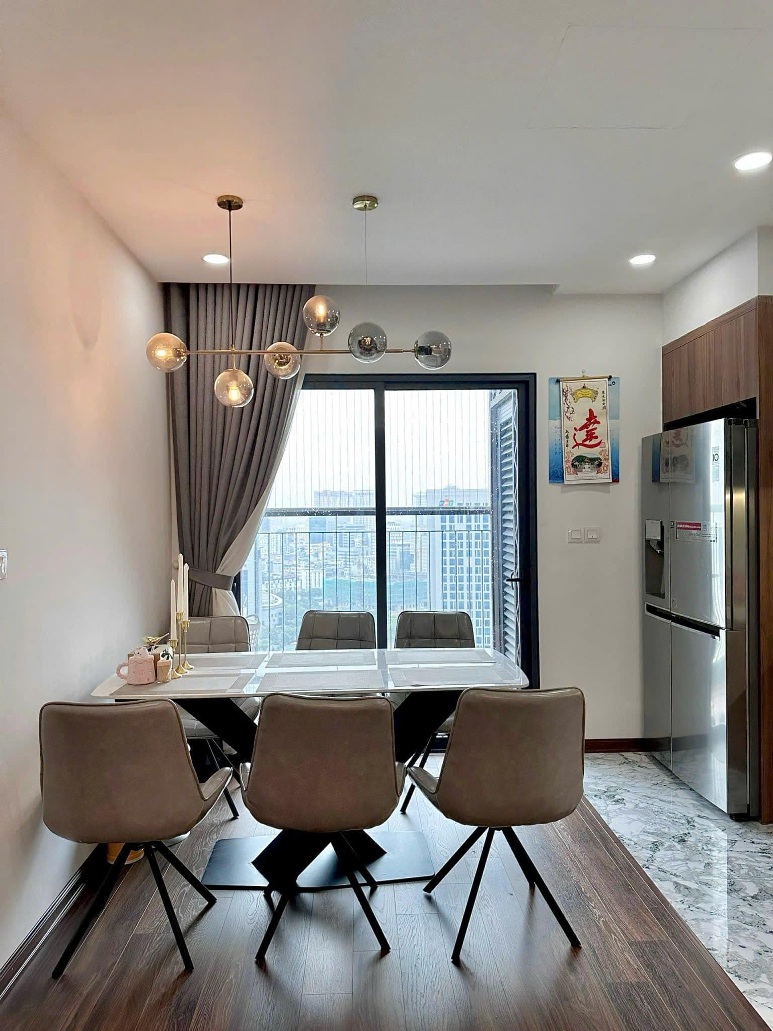 Cho thuê gấp cc VNT Fafilm 19 Nguyễn Trãi Thanh Xuân Hà Nội 110m 2pn 2wc pk rộng Full nt 14tr/th TL