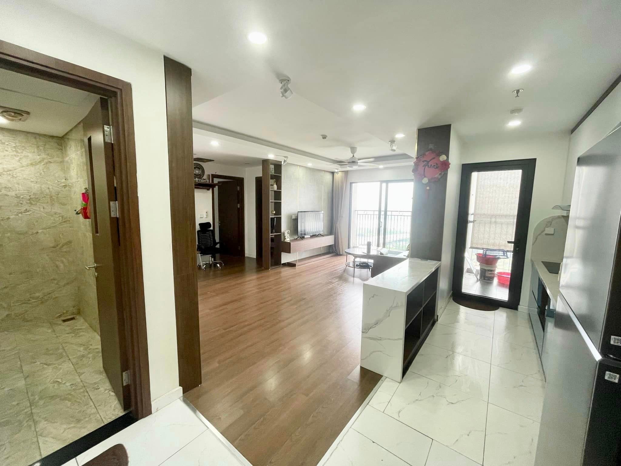 Bán chung cư Green Park, Dương Đình Nghệ, 100m2, 3pn, nhà đẹp. Hơn 7 tỷ. 0975 118 ***