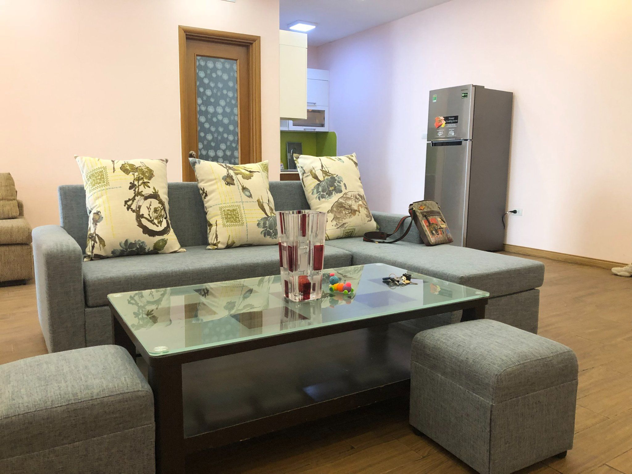 Cho thuê căn hộ cao cấp Hà Nội Center Point Lê Văn Lương 70m 2PN full đồ 15 triệu/tháng. 0987 522 ***