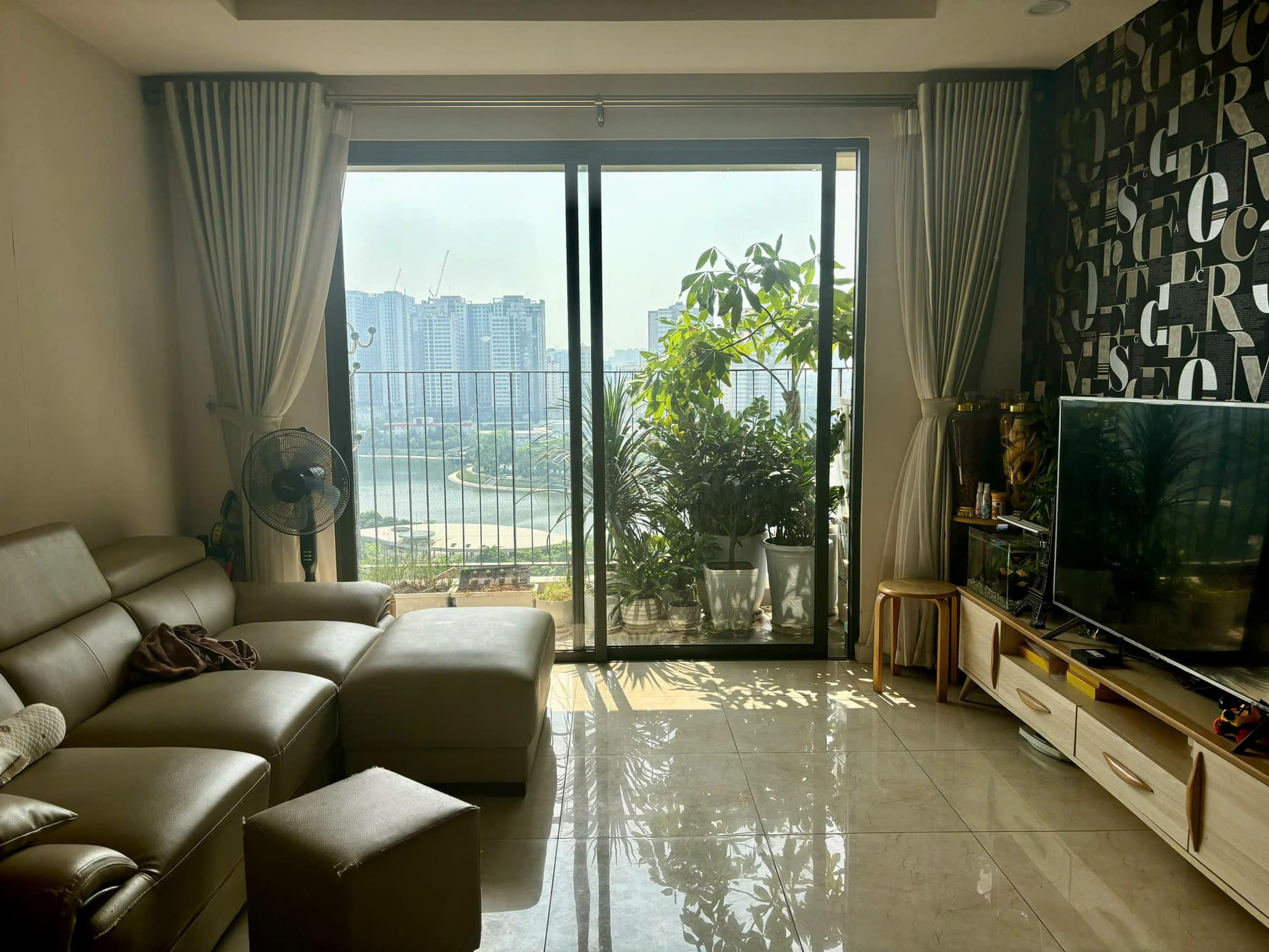 Chính chủ cho thuê chcc - Vinhomes, 109m, 3n, full đồ. Lh: 0936 363 ***