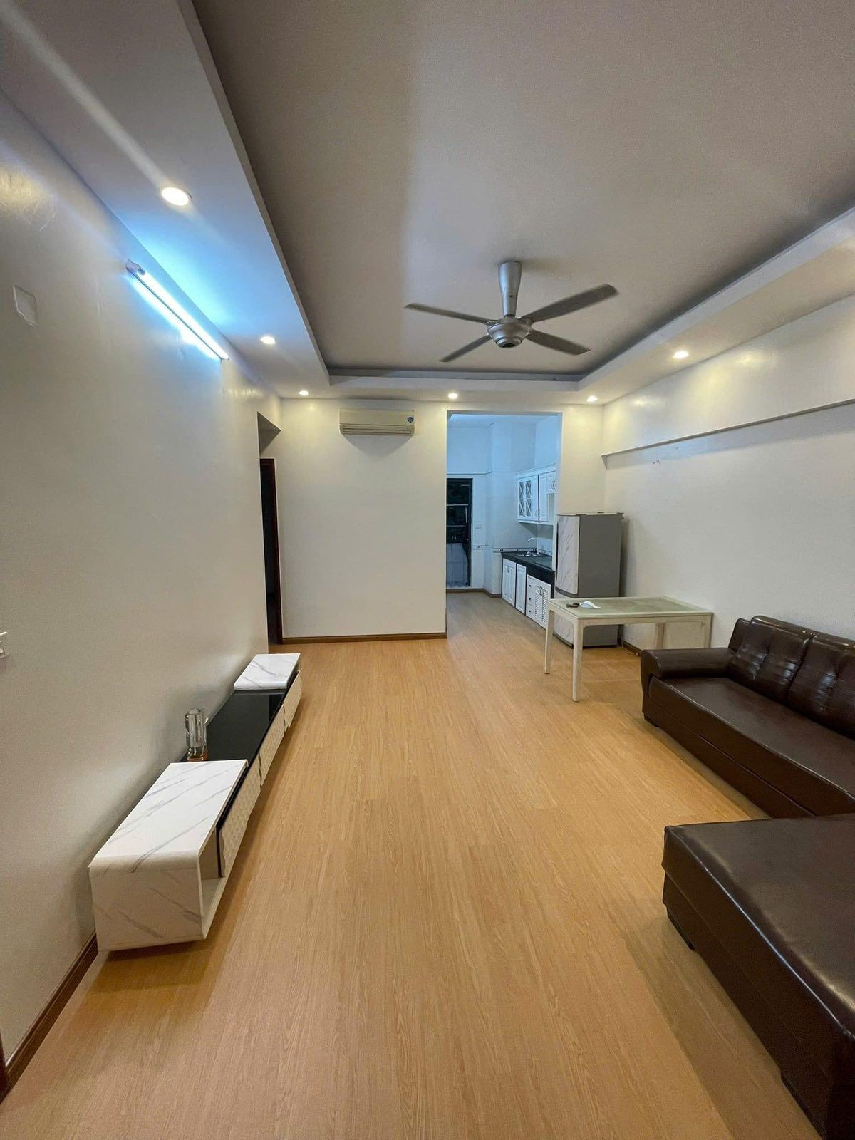 Bán gấp chung cư cao ốc An Lạc Bình Tân, 76m2, 2 tỷ200 sổ hồng sẵn
