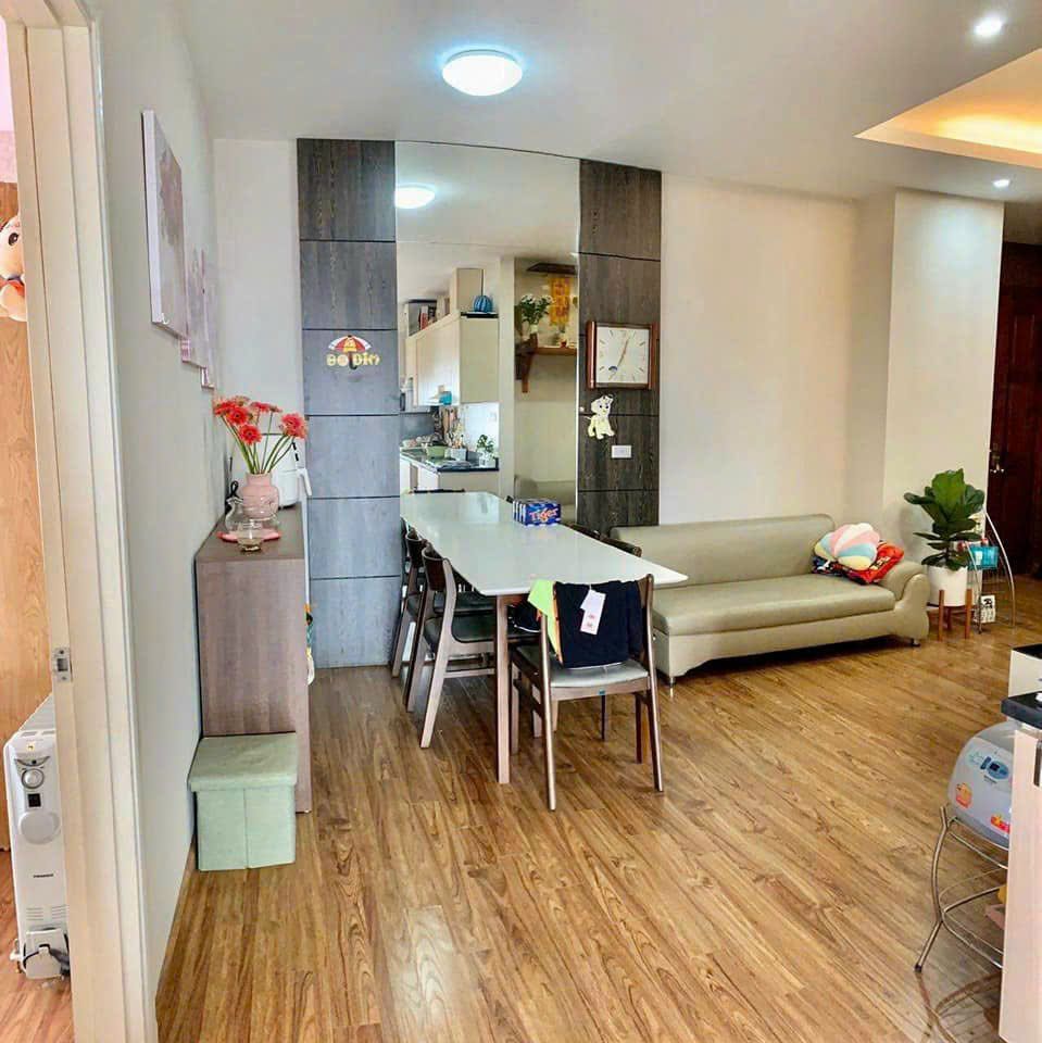 Cho thuê Căn hộ 2PN, 2WC, 82m2 tại Goldmark City, 10 triệu VND, view đẹp Hot!