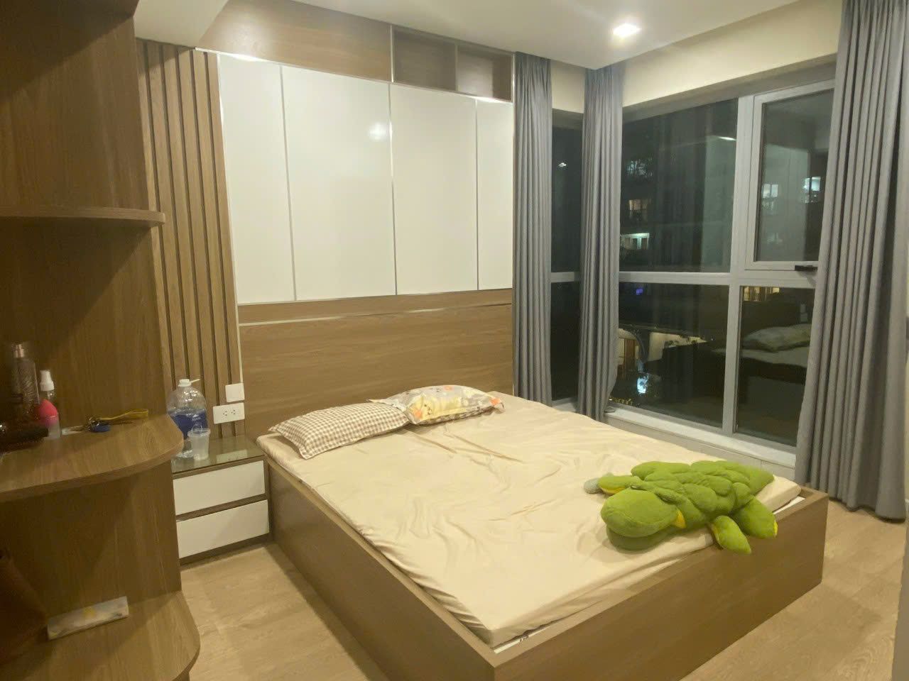 Cho thuê căn hộ chung cư Hà Nội Center Point 90m2, 3 PN, 2 WC full đồ 17tr/th 0915 351 ***