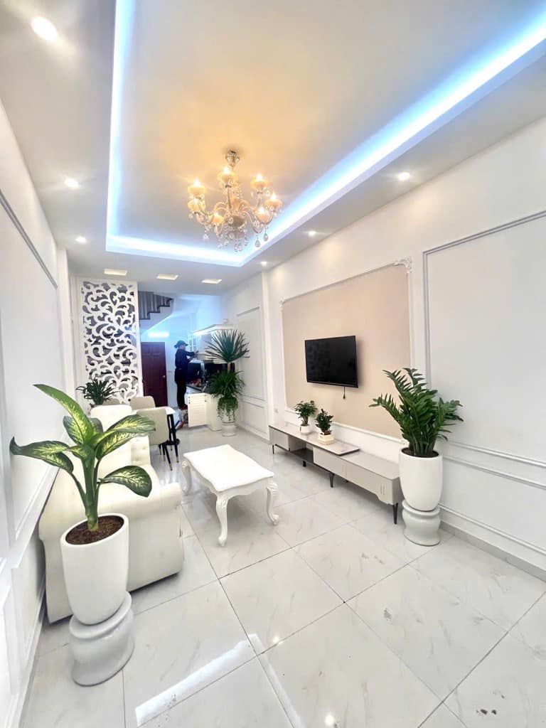 Cho thuê Vinhomes Metropolis, 2 ngủ 20 tr 0352 997 ***